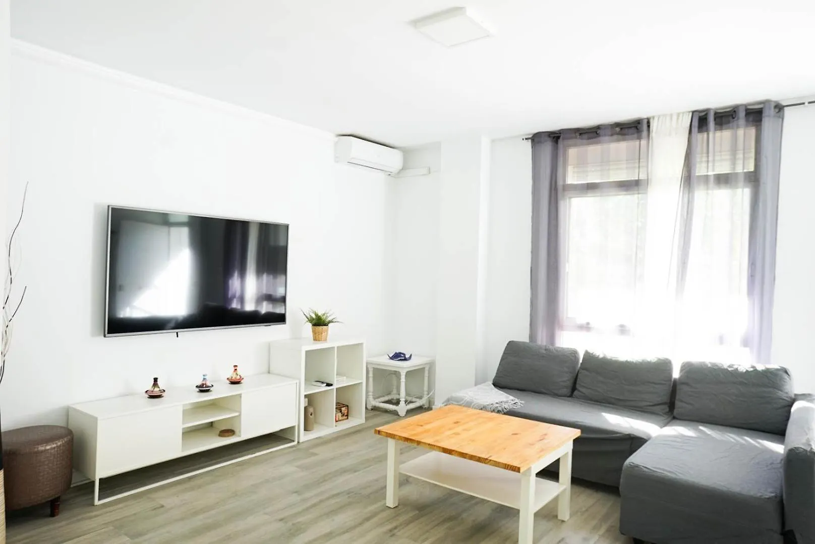 Bonito Y Amplio Piso En Benalmadena Con Piscina Apartment Spain