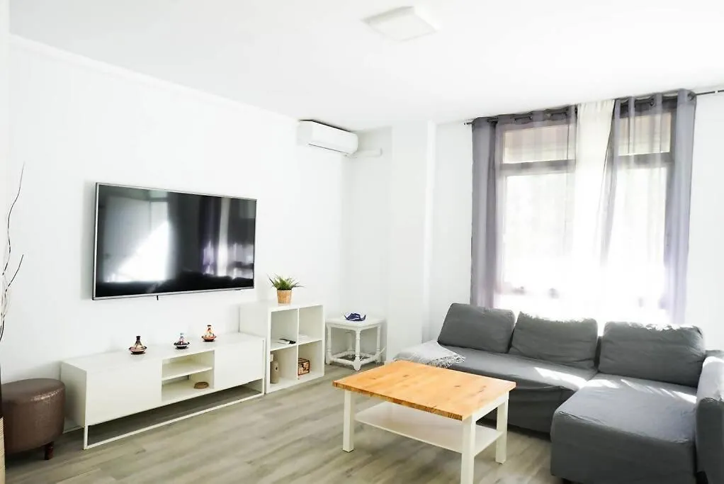 Bonito Y Amplio Piso En Benalmadena Con Piscina Apartment 0*,  Spain