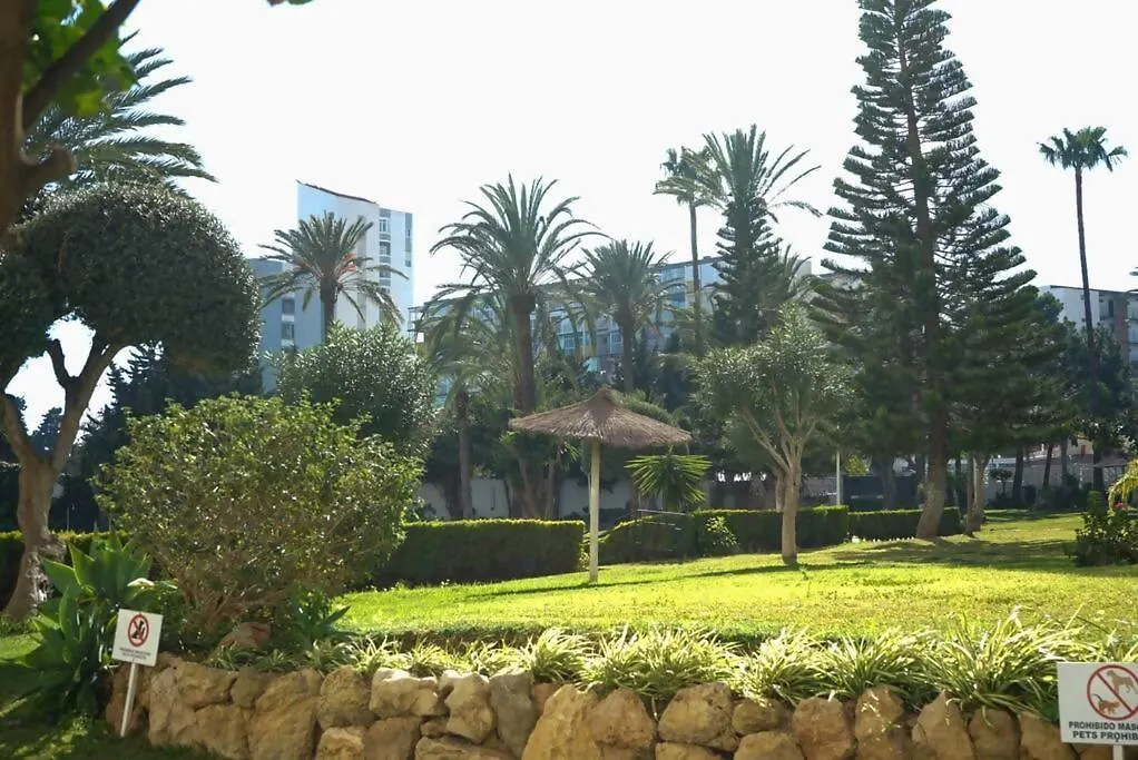 Bonito Y Amplio Piso En Benalmadena Con Piscina Apartment
